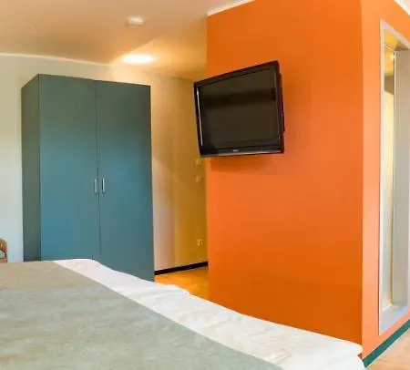 Viva Sky فندق كونستانز