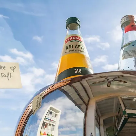 Viva Sky فندق كونستانز