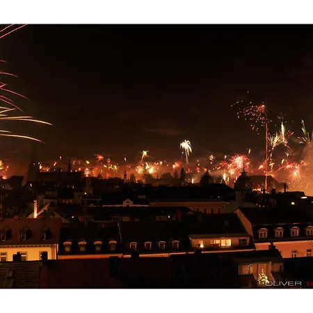 Viva Sky كونستانز