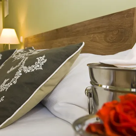 Viva Sky كونستانز