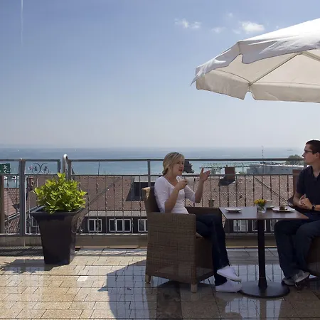 Viva Sky Hotel