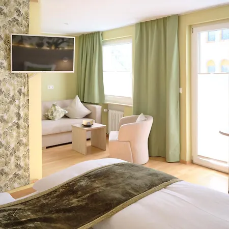 Hotel Viva Sky 3*